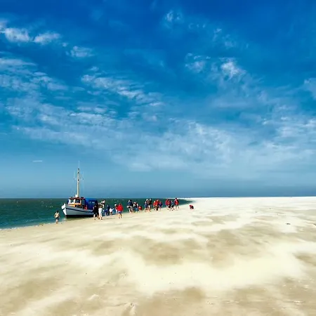 Gud Jard Nr 34 - Design-ferienhaus Mit Exklusiver Ausstattung 펜션